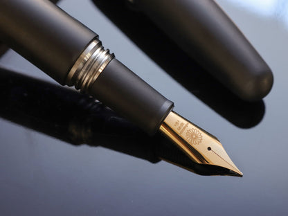 誠エボナイト・マットブラック