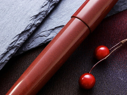 誠エボナイト・サンドレッド