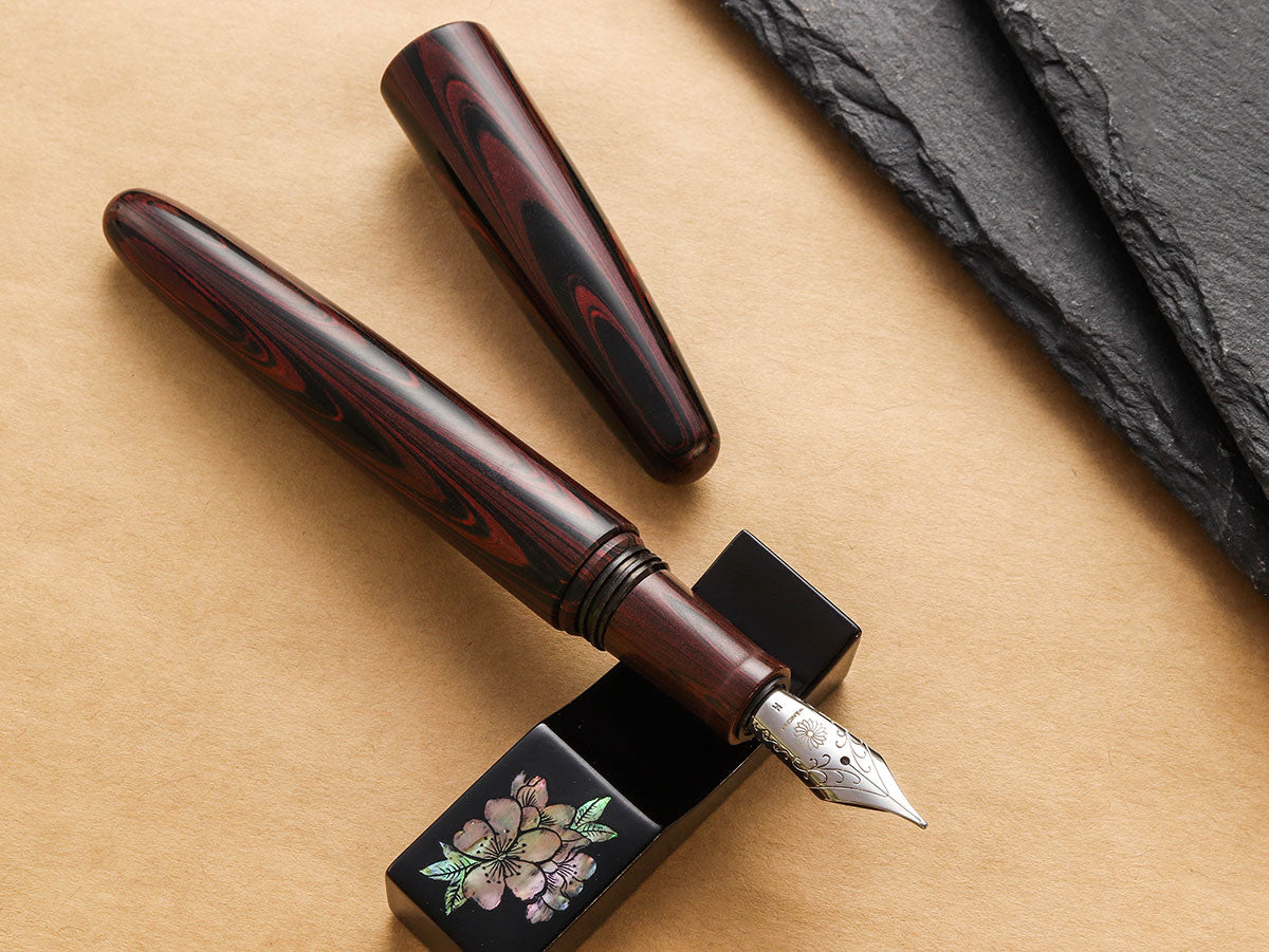 誠エボナイト・マーブルレッド