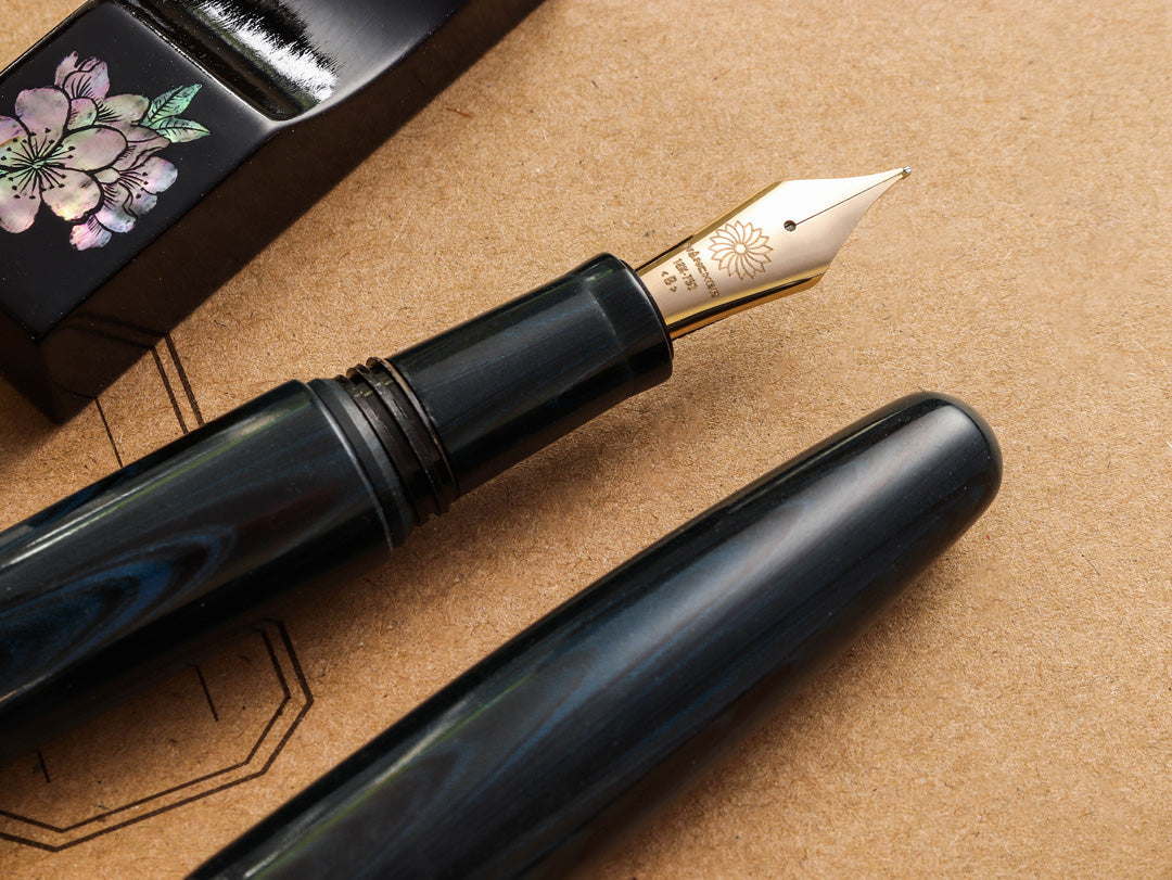 誠エボナイト・マーブルブルー